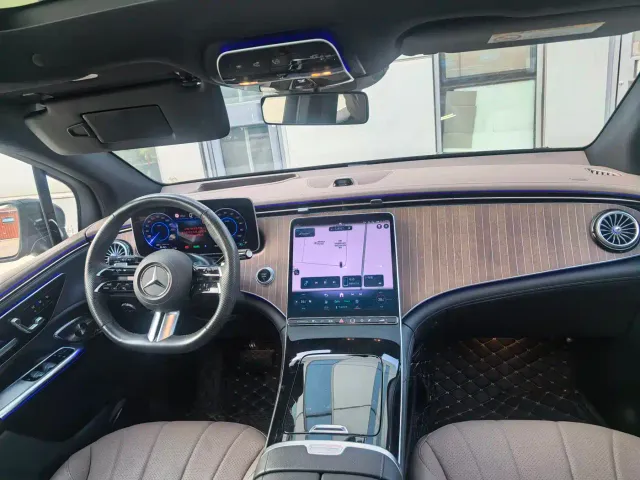 Mercedes-Benz EQE SUV — Фото автомобиля 7