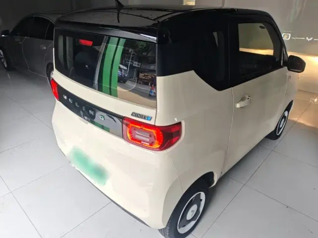 Wuling Hongguang Mini EV — Фото автомобиля 6