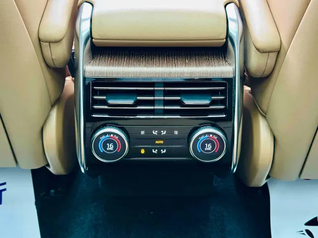 Land Rover Range Rover — Фото автомобиля 14