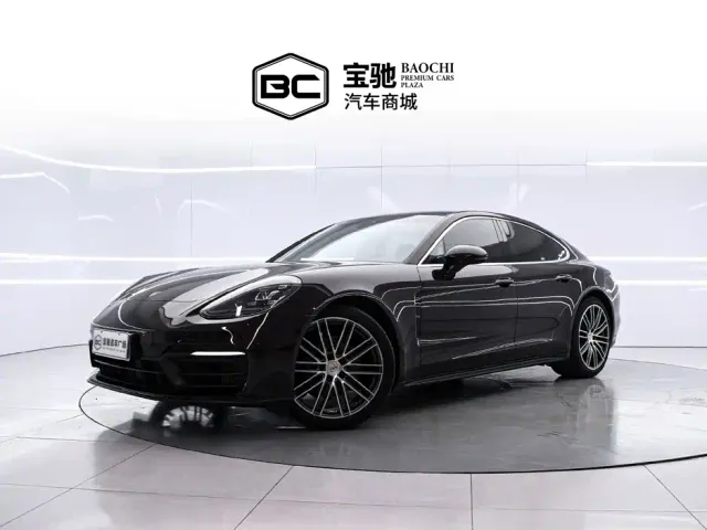 Фотография автомобиля — Porsche Panamera