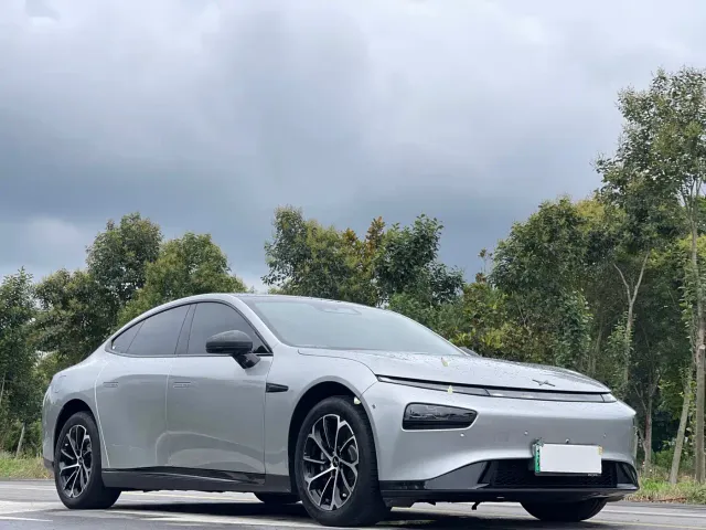 Xpeng P7 — Фото автомобиля 3