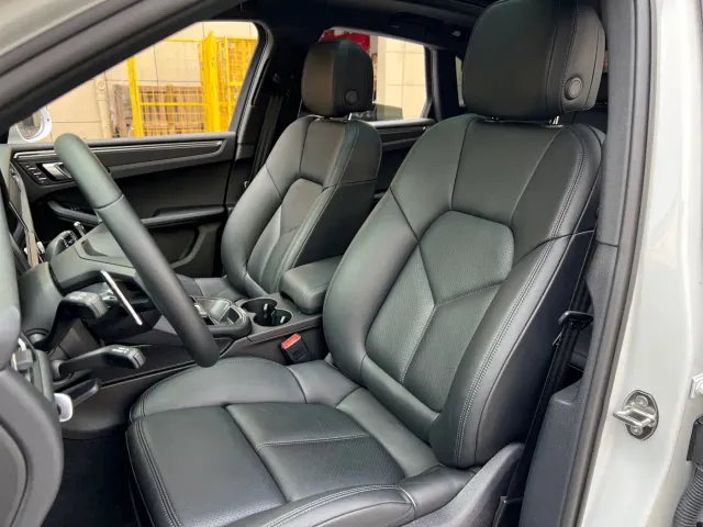 Porsche Macan — Фото автомобиля 24