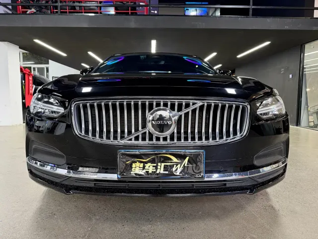 Volvo S90 — Фото автомобиля 2