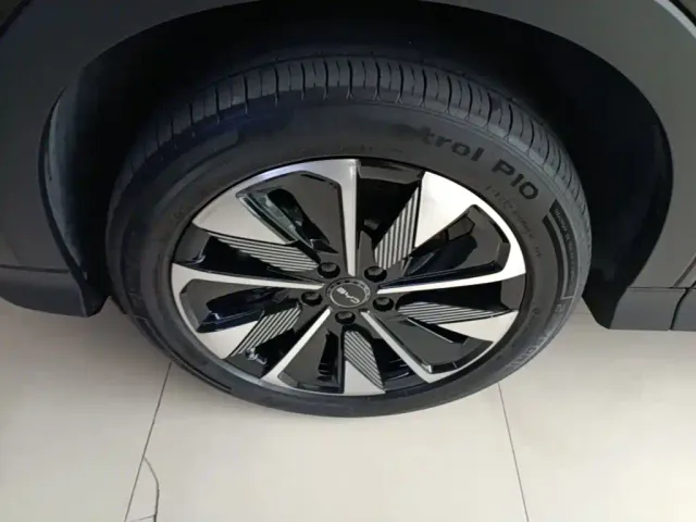 BYD Song PLUS — Фото автомобиля 22