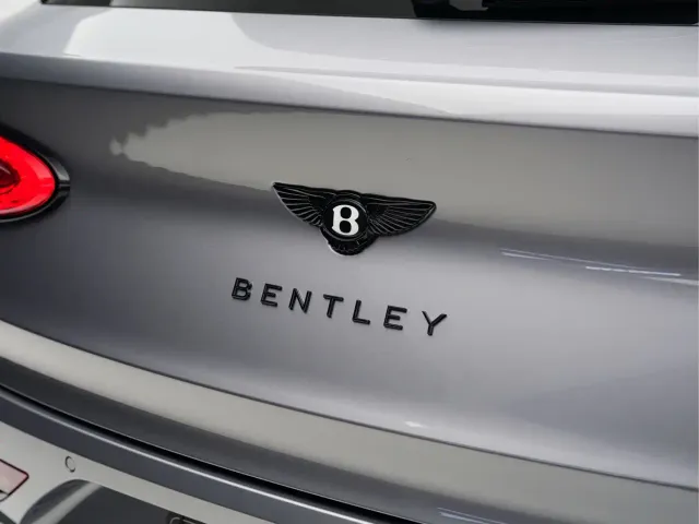 Bentley Bentayga — Фото автомобиля 9