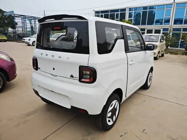 Geely Panda — Фото автомобиля 6