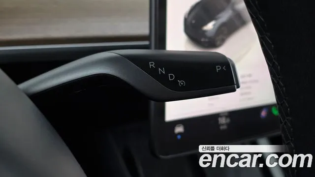 Tesla Model Y — Фото автомобиля 9