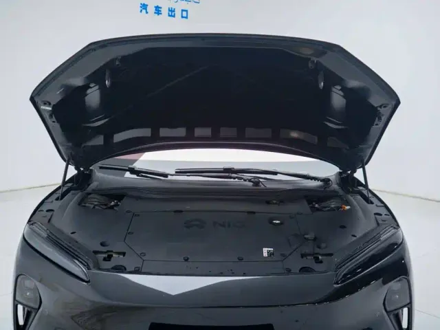 Nio ET5 Touring — Фото автомобиля 27