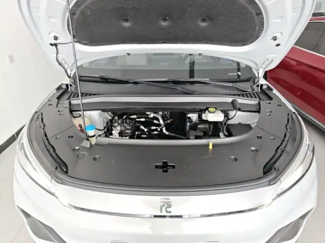 BYD Yuan PLUS — Фото автомобиля 19