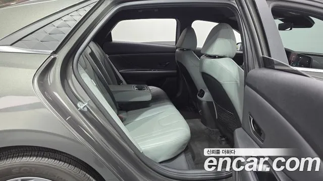 Hyundai Avante CN7 — Фото автомобиля 18