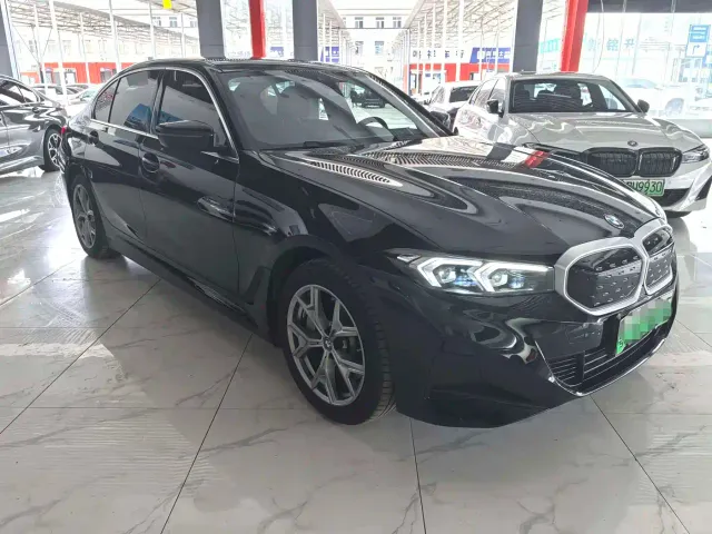 BMW i3 — Фото автомобиля 3