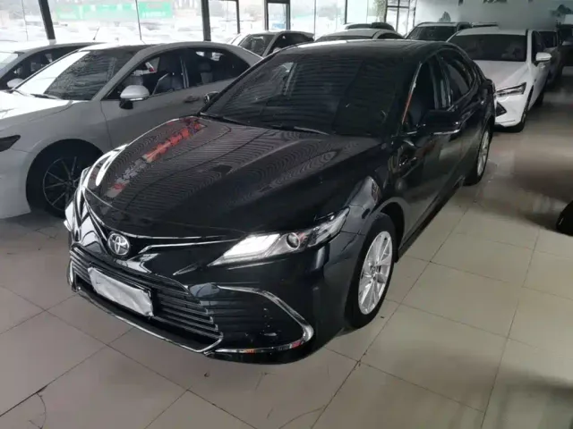 Фотография автомобиля — Toyota Camry