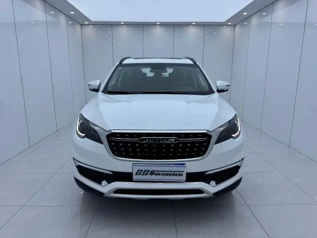 Jetour X70 — Фото автомобиля 2