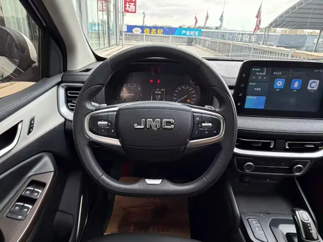 JMC Vigus 7 — Фото автомобиля 9