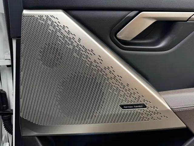 BMW 5 Series — Фото автомобиля 17