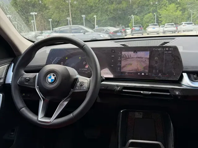 BMW X1 — Фото автомобиля 6