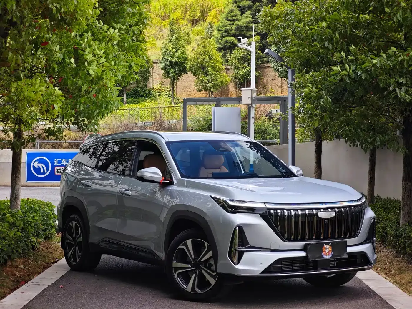 Geely Boyue L 2025 Model 4th Gen 1.5TD DCT Shanhe — Фото автомобиля 3