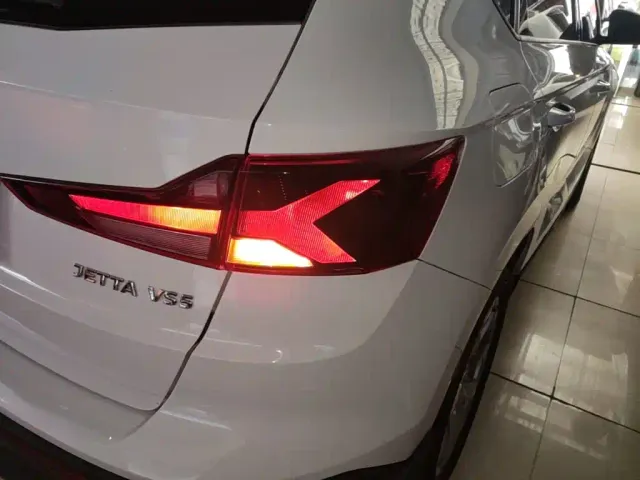 Jetta VS5 — Фото автомобиля 7