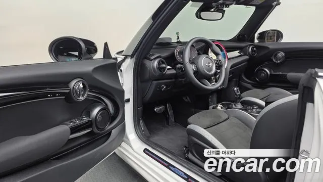 MINI Cooper Convertible — Фото автомобиля 15