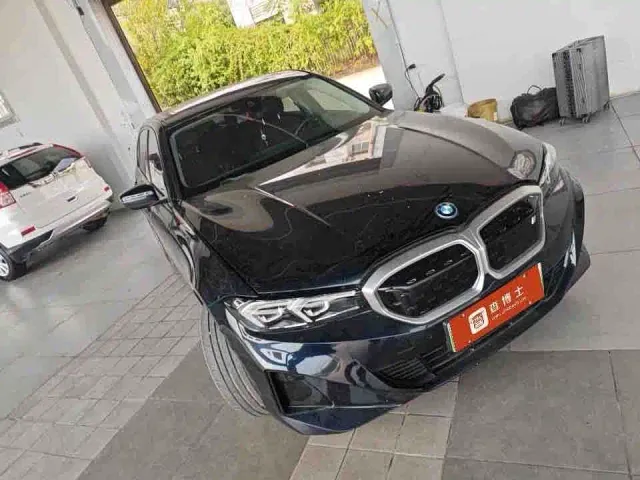 BMW i3 — Фото автомобиля 4