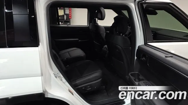 Hyundai Santa Fe MX5 — Фото автомобиля 18