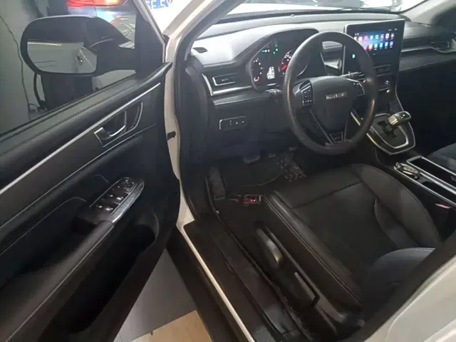 Haval M6 — Фото автомобиля 15