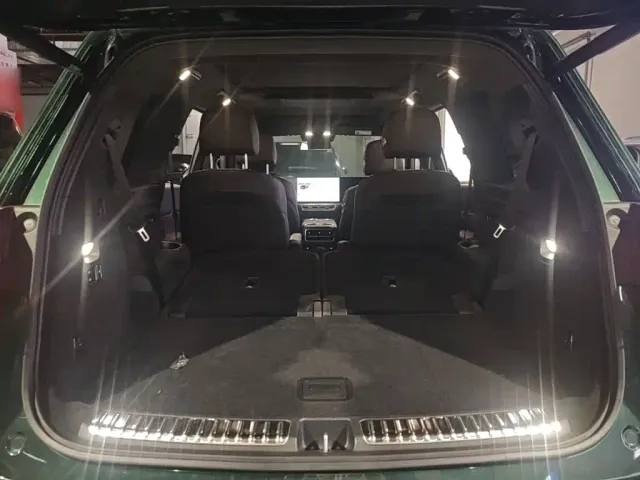 Li Auto L9 — Фото автомобиля 18
