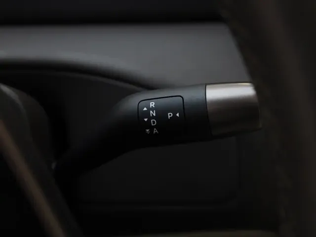 Li Auto MEGA — Фото автомобиля 21