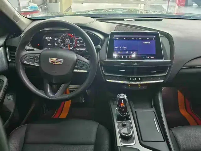 Cadillac CT5 — Фото автомобиля 10