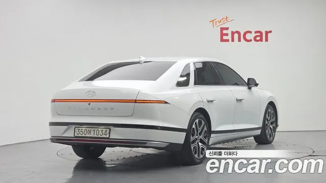 Hyundai Grandeur GN7 — Фото автомобиля 2