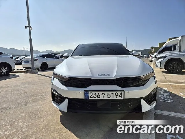 Фотография автомобиля — Kia K5 Generation 3