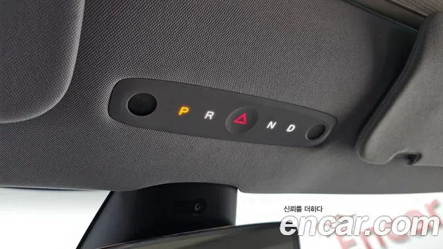Tesla Model 3 — Фото автомобиля 12