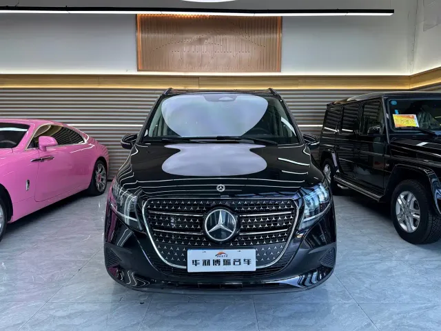 Mercedes-Benz V-Class — Фото автомобиля 2