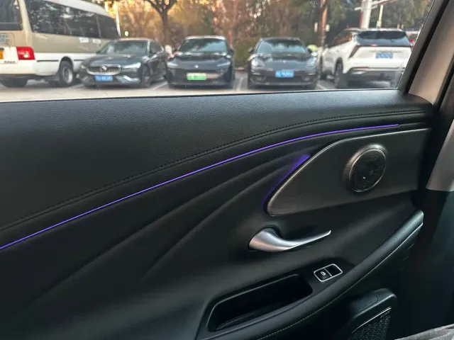 Chery Arrizo 8 — Фото автомобиля 10