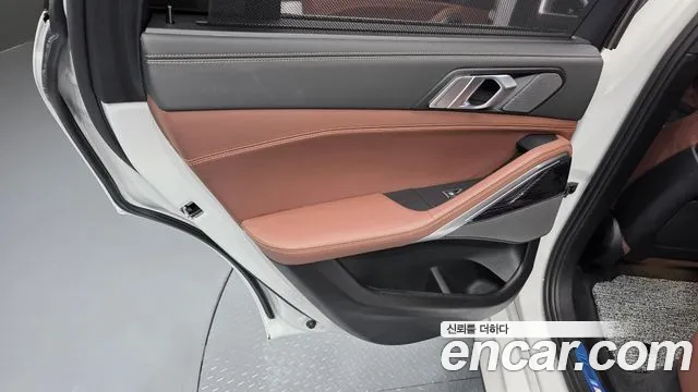 BMW X6 xDrive40i M Sport — Фото автомобиля 22