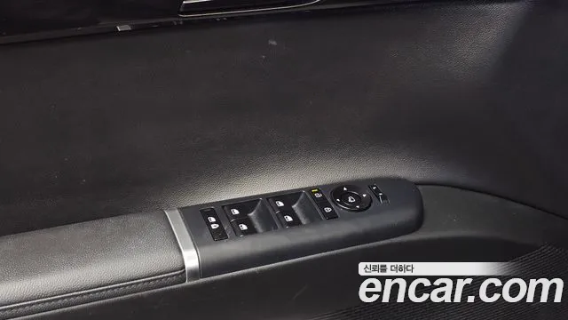Hyundai Grandeur GN7 — Фото автомобиля 27