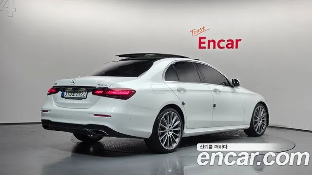 Mercedes-Benz E-Class W213 — Фото автомобиля 2