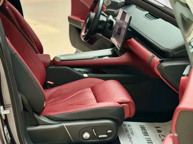 Zeekr 007 GT — Фото автомобиля 16