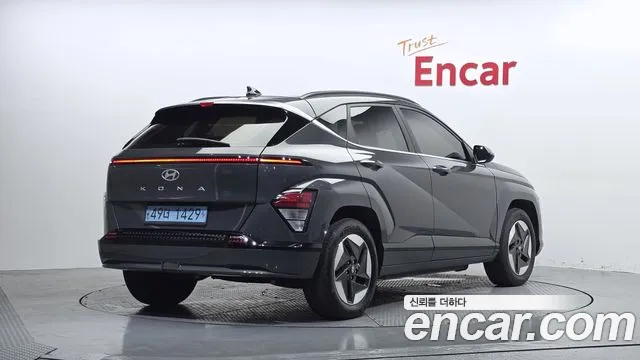 Hyundai Kona — Фото автомобиля 2