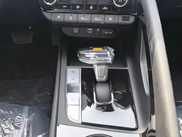 Hyundai Elantra — Фото автомобиля 14
