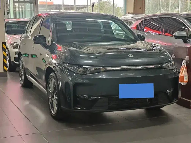 Leapmotor C10 — Фото автомобиля 3