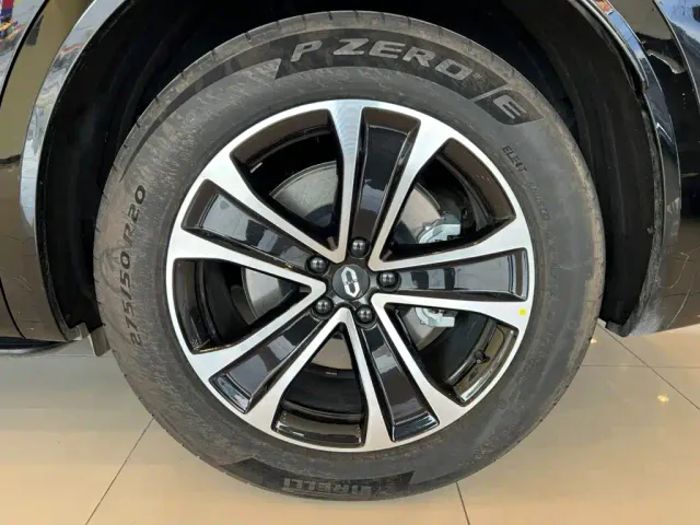 Aito M7 — Фото автомобиля 13