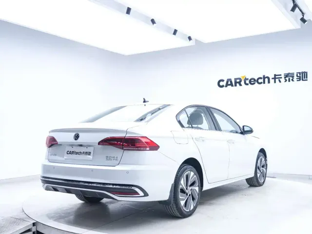 Volkswagen Bora — Фото автомобиля 16