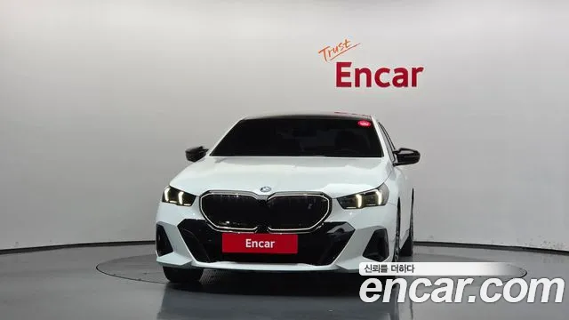 BMW i5 G60 — Фото автомобиля 3