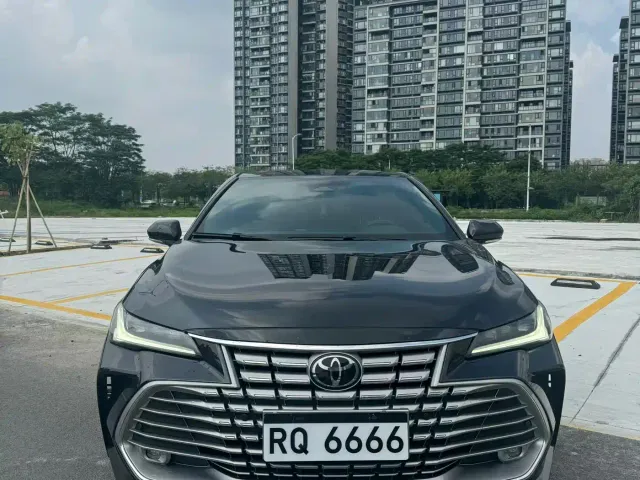 Toyota Avalon — Фото автомобиля 2