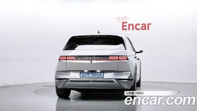 Hyundai Ioniq 5 — Фото автомобиля 4