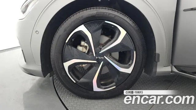 Kia EV6 — Фото автомобиля 5