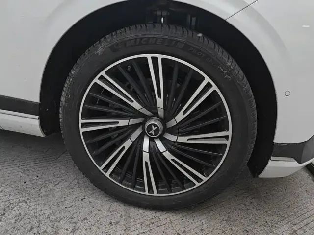 Xpeng G9 — Фото автомобиля 6