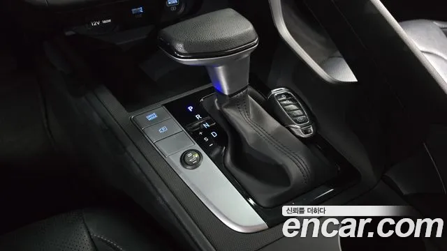 Hyundai Avante CN7 — Фото автомобиля 12