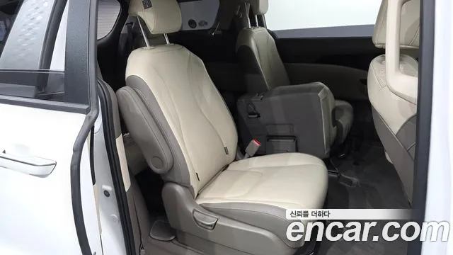 Kia Carnival 4th Gen — Фото автомобиля 18